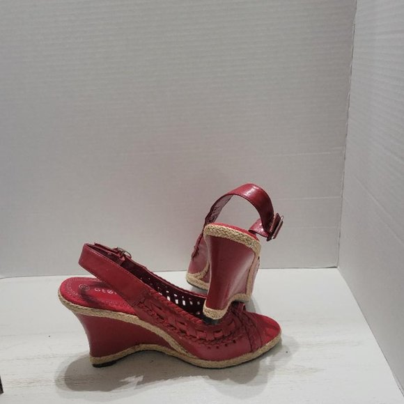 Red Heels - Picture 2 of 3